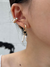 Load image into Gallery viewer, Hailey Pearl Huggie Hoop Earring