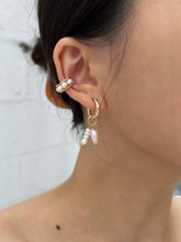 Load image into Gallery viewer, Hailey Pearl Huggie Hoop Earring