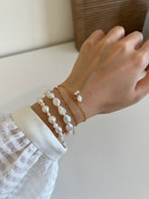 Load image into Gallery viewer, Olivia 14K Gold Baroque Beaded Pearl Bracelet