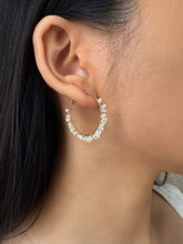 Load image into Gallery viewer, Dia Pearl Hoop Earring
