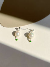 Load image into Gallery viewer, Esther Freshwater Pearl Earring
