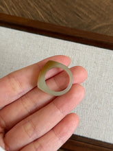 Load image into Gallery viewer, Caramel Saddle Nephrite Jade Ring (C)
