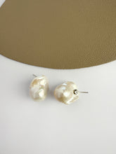 Load image into Gallery viewer, Drea Pearl Stud Earrings
