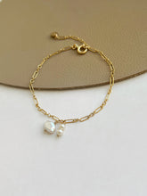 Load image into Gallery viewer, Frida 14k Gold Dainty Bracelet
