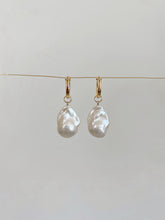 Load image into Gallery viewer, Drea Pearl Hoop Earring (PAIR)
