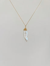 Load image into Gallery viewer, Mavis 14K Gold-filled Baroque Pearl Necklace Adjustable
