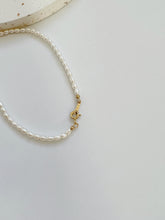 Load image into Gallery viewer, Mag Mini Beaded Pearl Choker Necklaces with Ball Pendant
