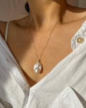 Load image into Gallery viewer, Drea 14k Gold Baroque Pearl Pendant Necklace Adjustable

