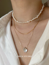 Load image into Gallery viewer, Adela Beaded Pearl 14K Gold Choker Necklace
