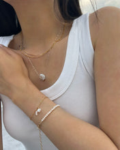 Load image into Gallery viewer, Frida 14k Gold Dainty Bracelet
